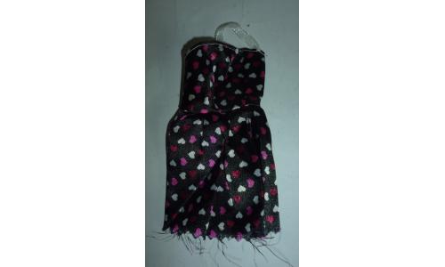 Barbie Vestido de Um Ombro S� Preto com Cora��es